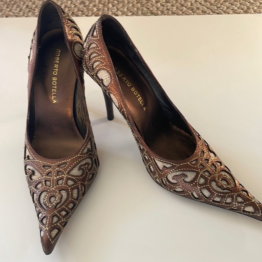 Robert Botella Pumps